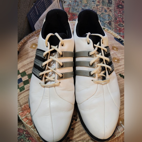 Sz 11 adidas golf shoes - Picture 1 of 4